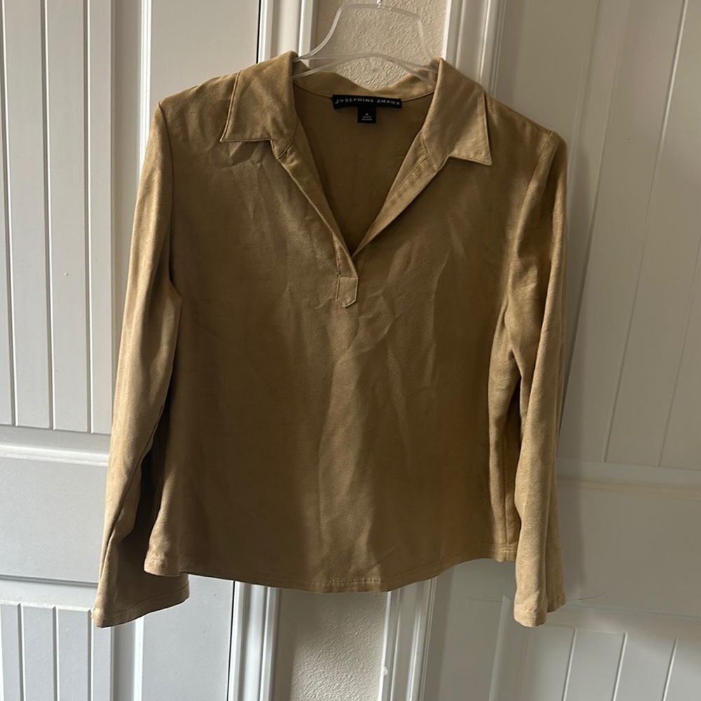 Josephine Chaus Tan Fitted Button Down Blouse
